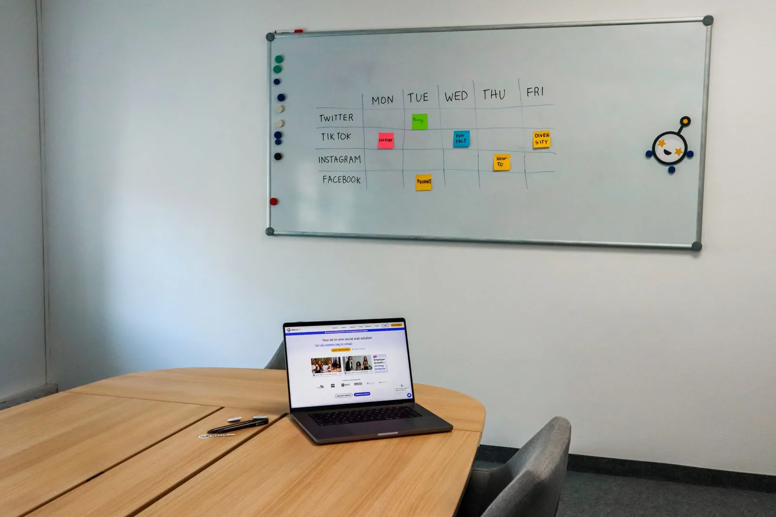 A calendar with AI-powered appointment scheduling